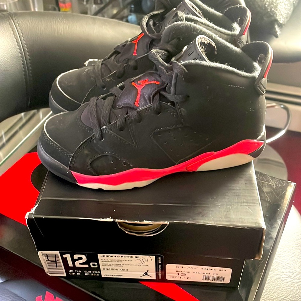 Air Jordan 6 preschool size 12